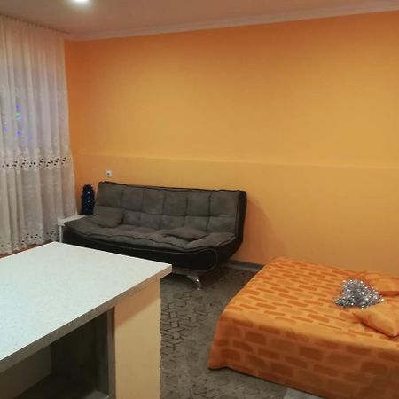Apartmán 12 Maksim Gorki Street Tbilisi Exteriér fotografie