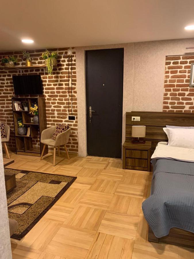 Apartmán 12 Maksim Gorki Street Tbilisi Exteriér fotografie